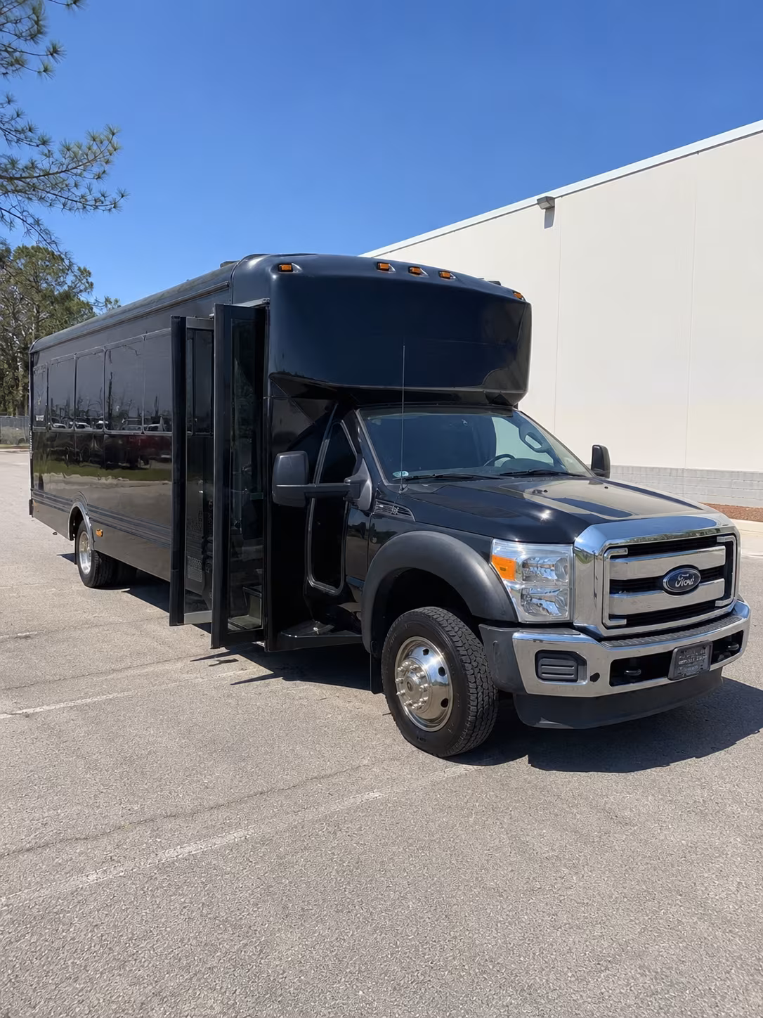 Miami Winery Tour & Pub Crawl Transportation