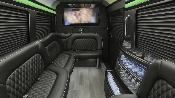 miami 14 passenger sprinter limousine interior